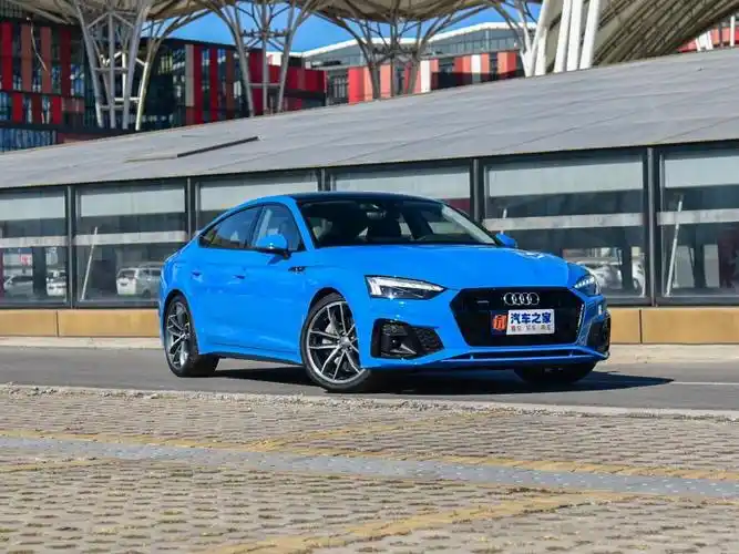 奥迪(进口) 奥迪a5 2021款 sportback 45 tfsi quattro 臻选动感型