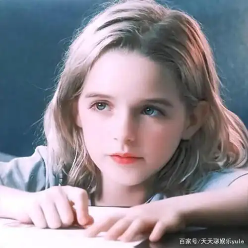 麦肯娜·格瑞丝被天使吻过的女孩子