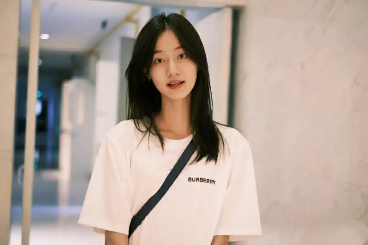 夏天.关于这个夏天00 #纪姿含 #这个夏天 #合照 #甜美 - 抖音