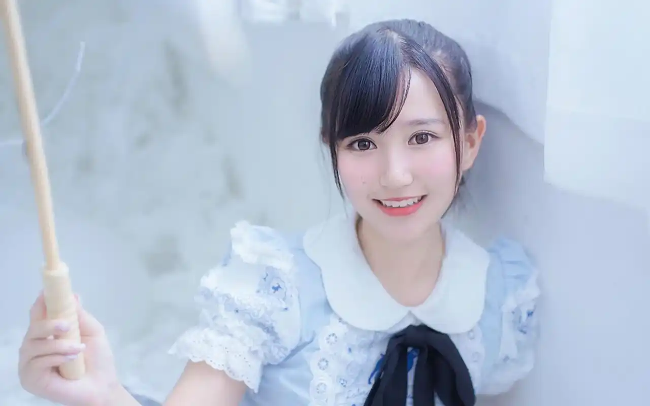 日系少女唯美文艺写真图片桌面壁纸高清下载