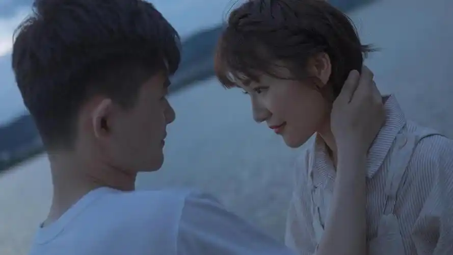 抖音上最火的七夕情侣,高清壁纸图片,情人节-回车桌面