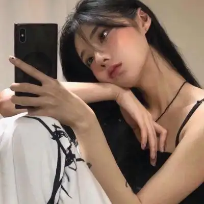 苏瓷成熟个性可爱御姐女生头像