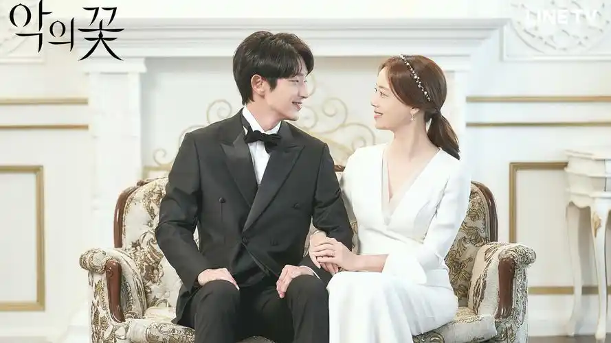 《恶之花》:谢天谢地,韩剧终於给我们一个有智慧的女主角了