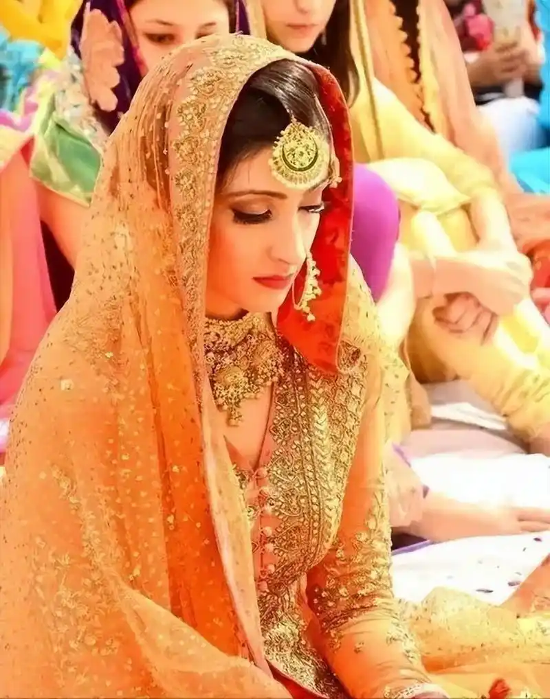 印度纱丽给女性带来危险甚至死亡的传统服饰传统服饰