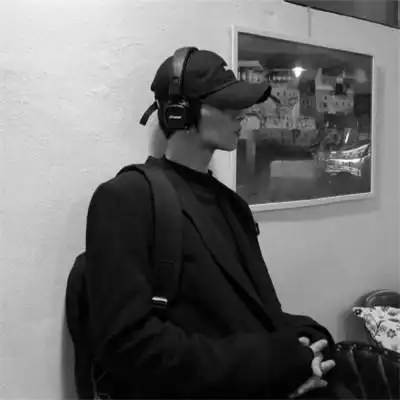 男头黑白真人头像高冷帅气图片_男生头像_头像屋