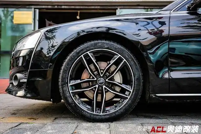奥迪a8改s8外观配一套漂亮的轮毂 换新车外观改法