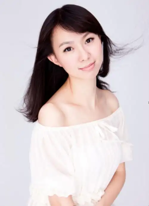 歌坛巨星卓依婷将到遵义 机票曝光,求证!真假卓依婷?