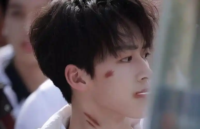 小八卦吴磊何洛洛李沁郑业成