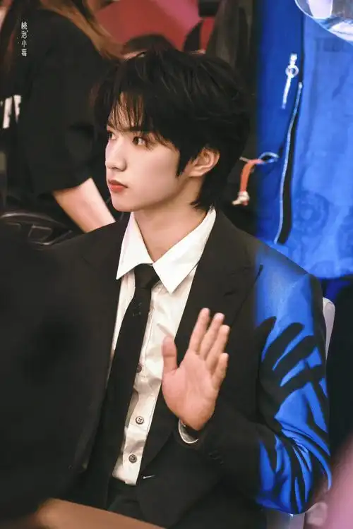 百花奖提名者表彰大会##刘耀文提名百花奖最佳新人##时代少年团抢票