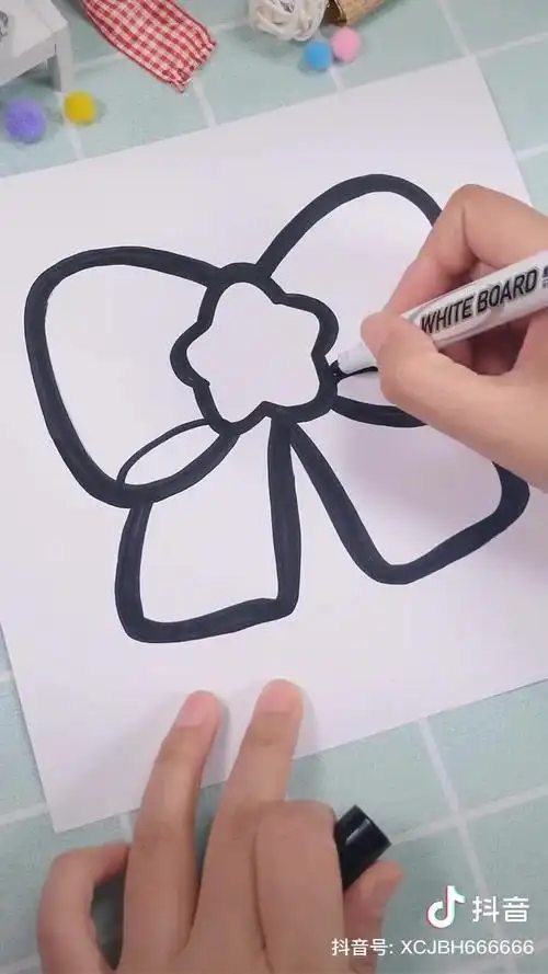 米妮蝴蝶结简笔画