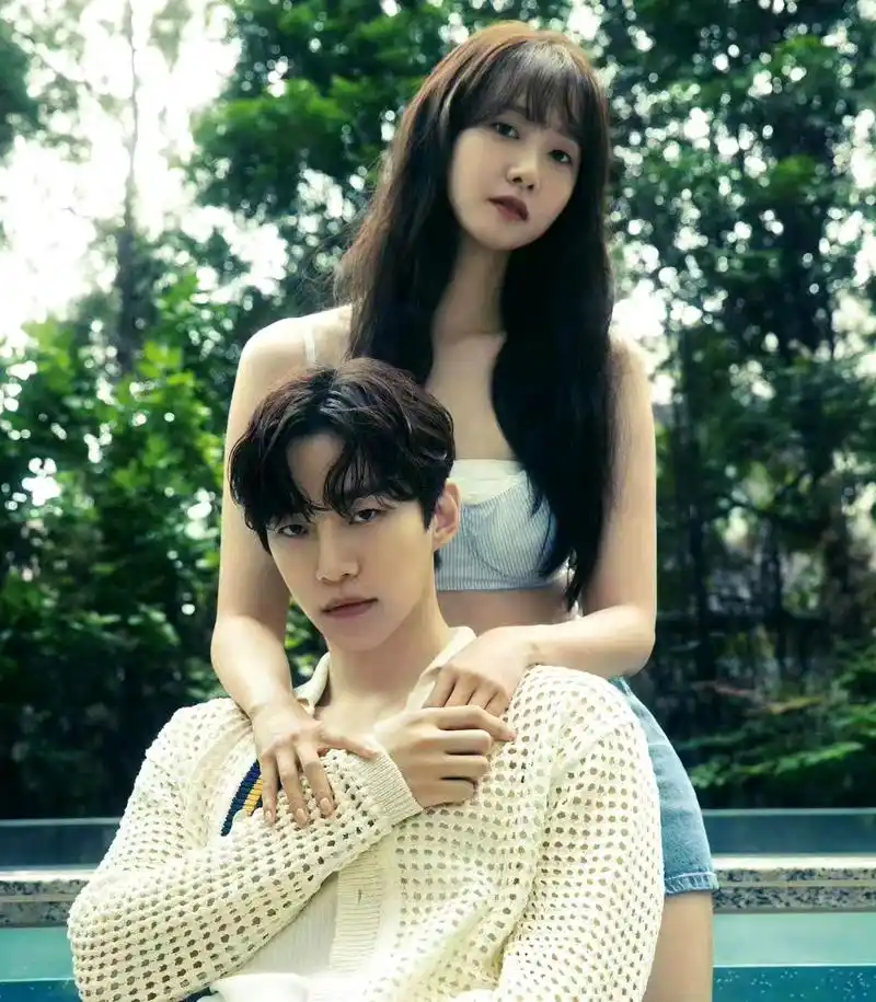 韩媒曝李俊昊林允儿恋情