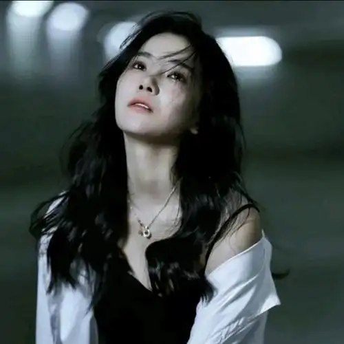 网易云头像女生伤感图片