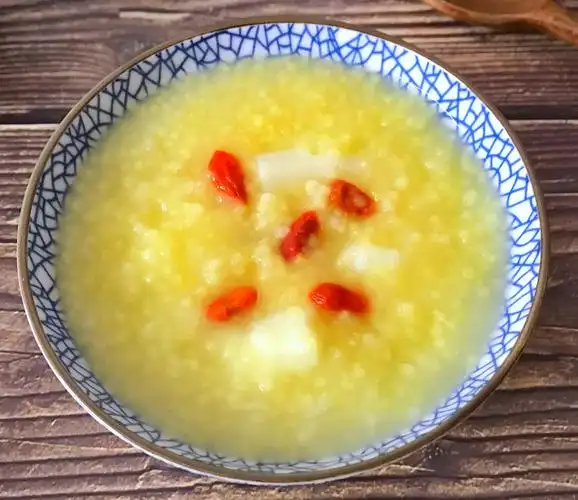 秋天早餐多喝粥,6道养胃小米粥,花钱少营养好,每天一碗不重样