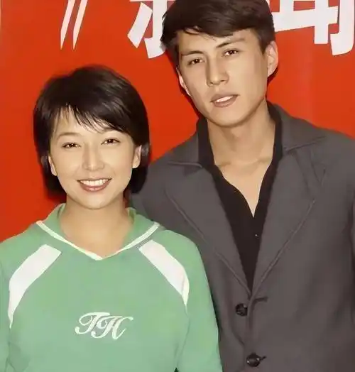 演员田小洁:当过汽修工,28岁考中戏,离婚后娶江珊,他凭啥?