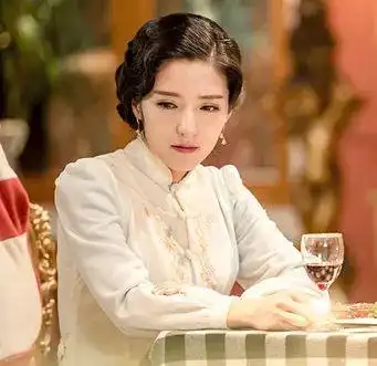 上新剧铁血荣耀背后的一场虐心情感纠葛