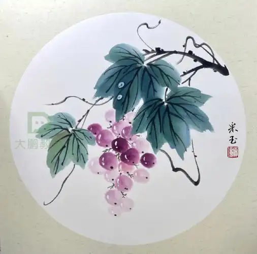 先画叶片,葡萄叶片是一个掌状五裂的结构,用大号兼毫毛笔调整花青加藤