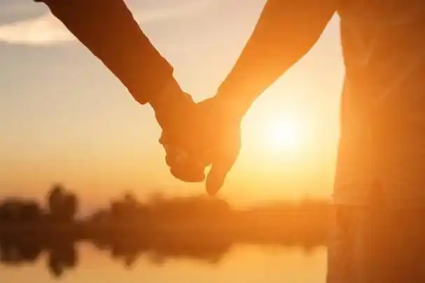 从心动到白头偕老,爱情六阶段