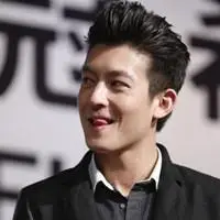 陈冠希帅气阳光潮流明星,男生头像图片-回车桌面