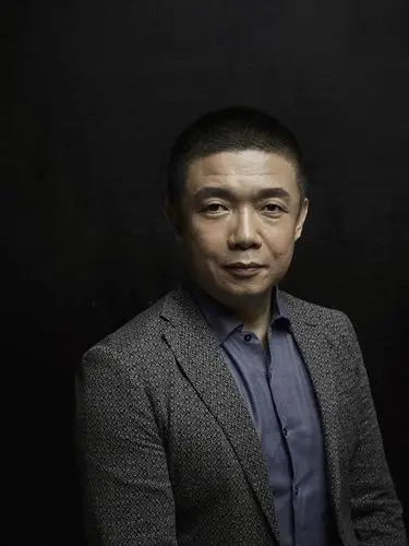 导演扈耀之全新写真曝光 电影质感态度十足