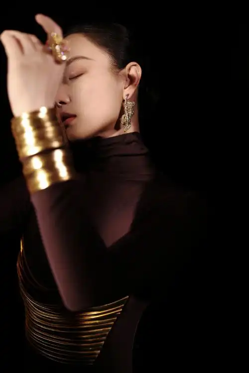 倪妮工作室出图后又挨骂了.