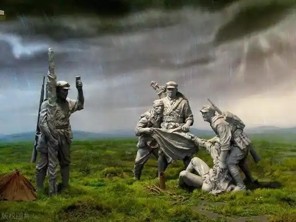 红军二万五千里长征绝对是人类战争史上的奇迹,红军爬雪山过草地,在