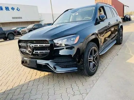 2021款加拿大版奔驰gls450 车内驾驶舱的多媒体液晶显露屏改成悬浮式