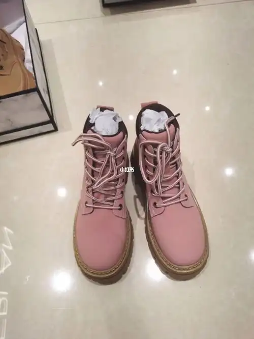 eblan  伊伴女鞋.时尚单品哦!