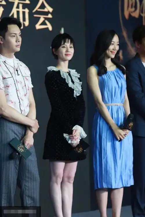 34岁韩雪瞬间秒杀30岁刘诗诗的气场!