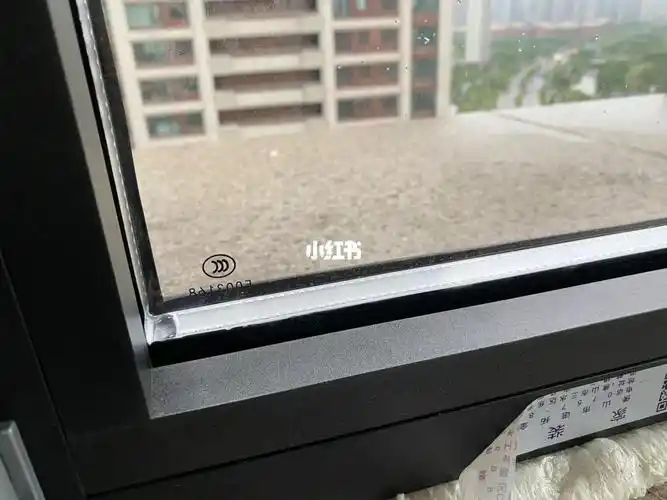 到门窗的外观感受;其实玻璃真正差价的并不是玻璃原片,所谓南玻,信义