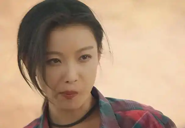 在电视剧中出现几场吃饭戏,倪妮总是表现得太夸张了,让人感觉很做作.