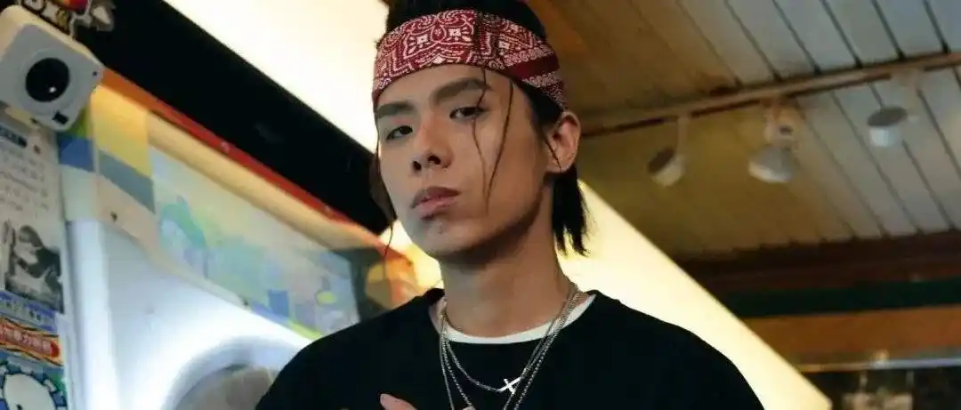 为什么说唱歌手法老被人叫做保安呢壁纸国内rapper之光活死人成员法老