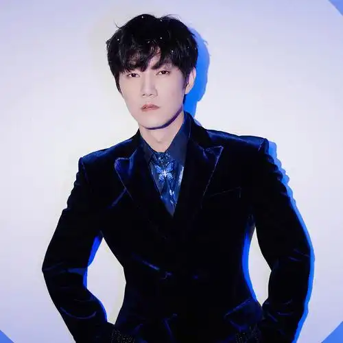 moneta星光时刻王晰翩翩绅士