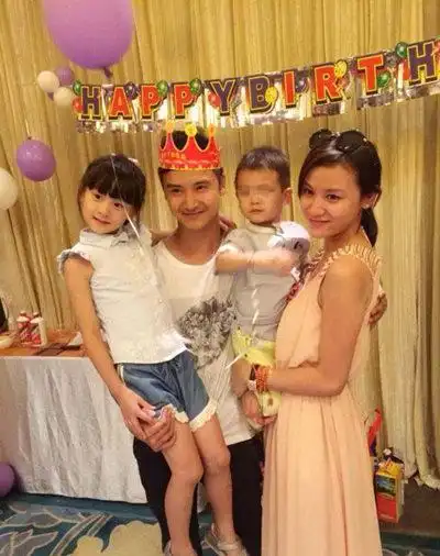 叶一茜发福疑怀第三胎 田亮陪同现身妇产医院