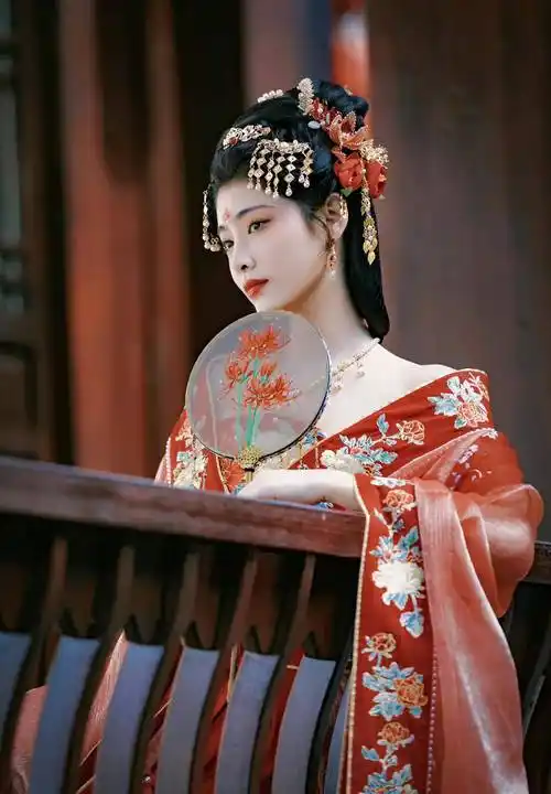 许佳琪中国红古风写真,好妖冶艳丽_一身_祖国_明星