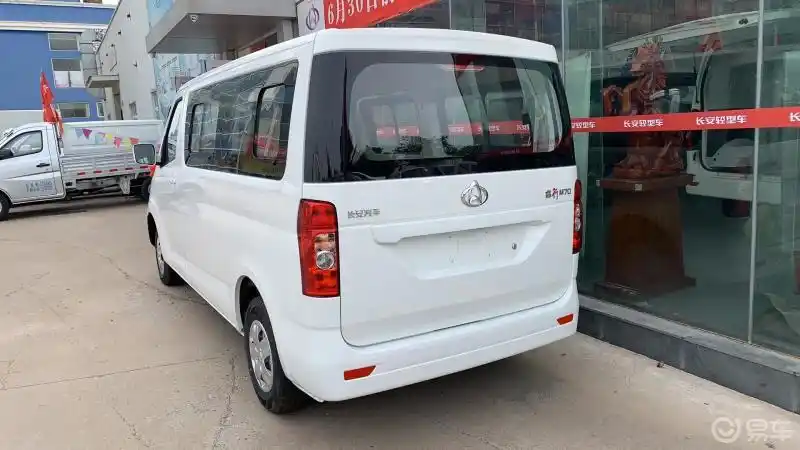 长安睿行m709座客车跑客运专车