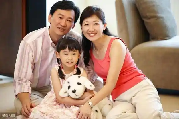 婆婆坚持单独在房本上写名,丈夫:老婆,别太计较|婚姻|离婚|涂磊|夫妻