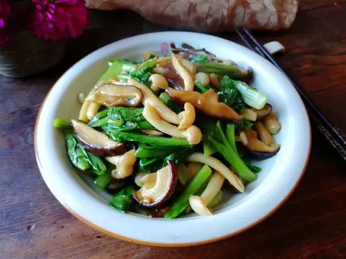 原创五一假期,精选14道家常素菜小炒,清淡味美,节日家宴挑着做