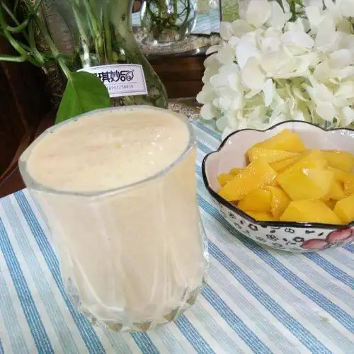 芒果牛奶饮,来一杯吧,能量满格