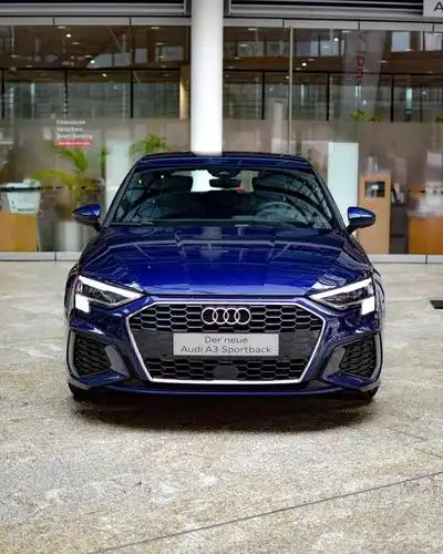 全新奥迪a3 sportback海外实车 精致运动外观 紧凑两厢车身