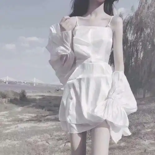 清新系半身女头像,女生头像图片-回车桌面