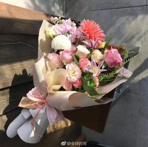 心情不好的时候,收到一束花原来可以开心很多!