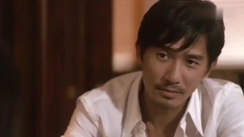 电影《无间道》梁朝伟名场面,一起回顾他的巅峰演技