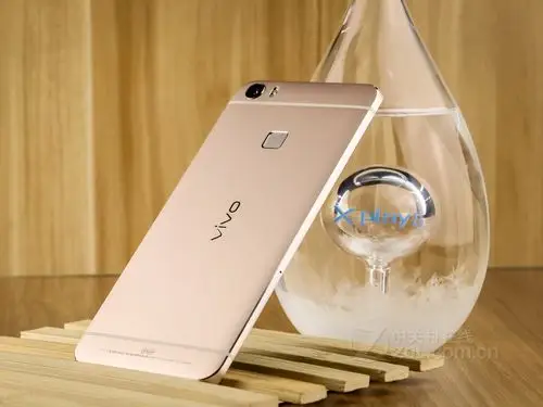 双曲面屏幕 vivo xplay5 南宁售3550元