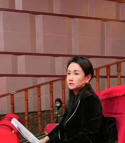 军嫂王佳和江新林父母同台录节目,守护万家灯火,周昆训如您所愿