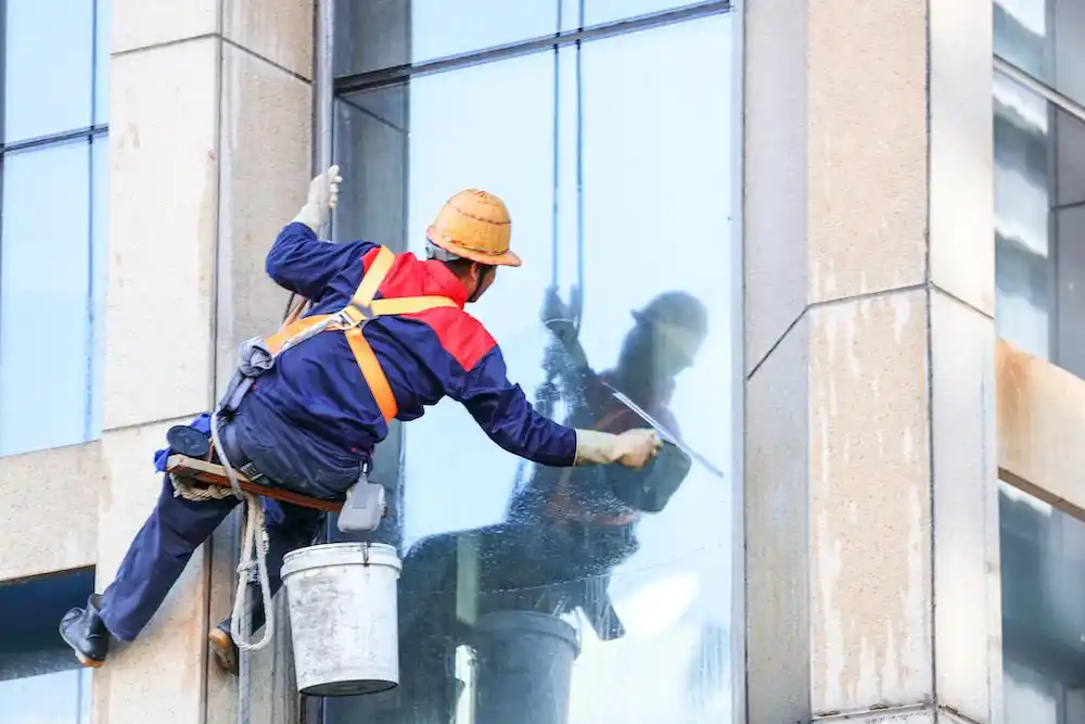 高空外墙清洗,蜘蛛人,外墙清洗,北京保洁公司,美汐清洁