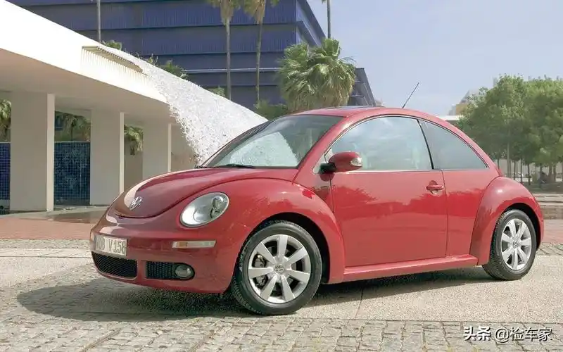 5万8买辆大众甲壳虫划算吗?网友:这车灯像得了"白内障"