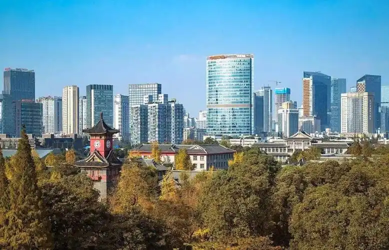 成都华西坝(图片来源:视觉中国)