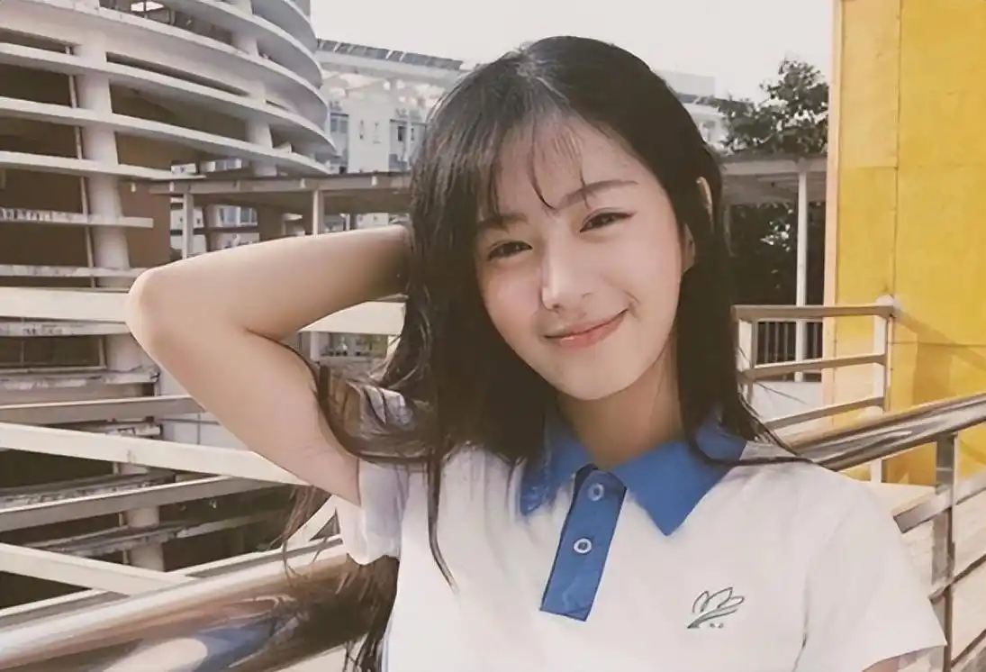 15岁正常身高 (女生15岁正常身高)-图1