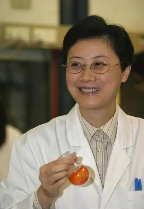 中国年轻的女院士科研之路比颜宁还顺出彩人生让人羡慕
