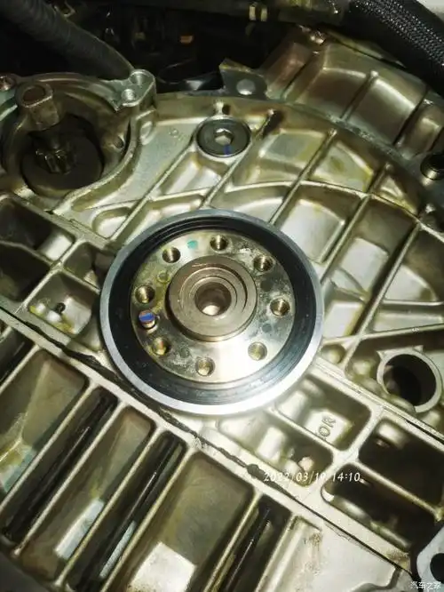 雪铁龙c5更换曲轴后油封